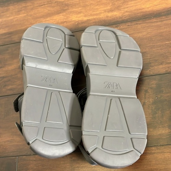 Zara Women's Hook and Loop Closure Chunky Platform Grandad Sandals size 41 NWT - Picture 11 of 12